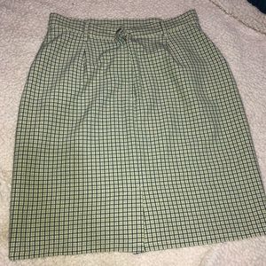 J. Crew plaid skirt 💙